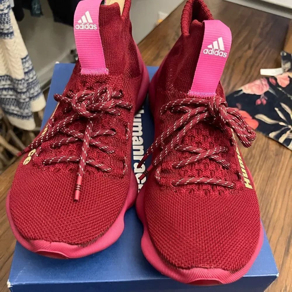 Men’s New IOB Adidas Humanrace Sichona Burgandy Adidas x Pharrell Williams Shoe.